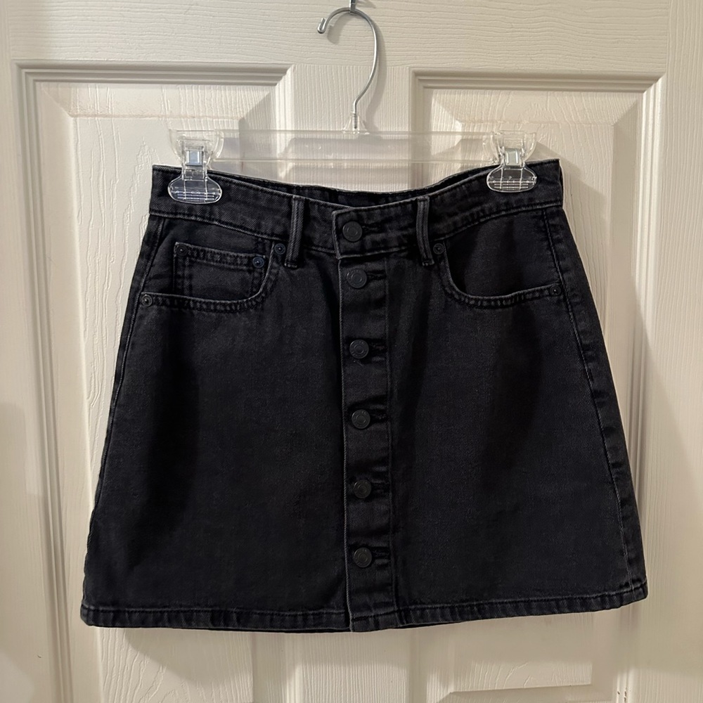American Eagle Black Denim Mini Skirt. Size 2.